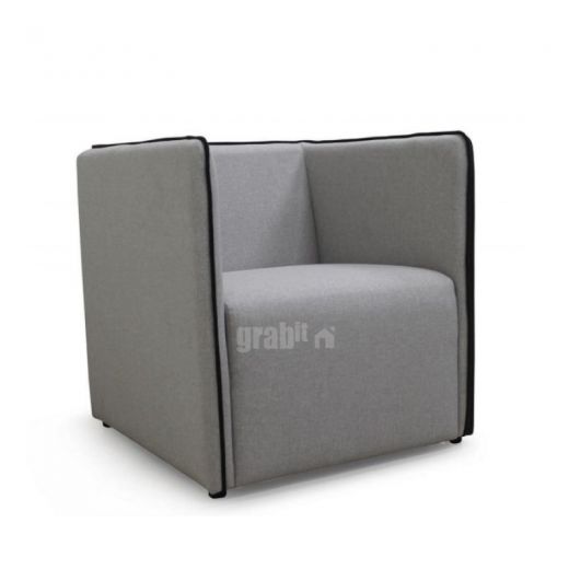 Yvo Arm Chair